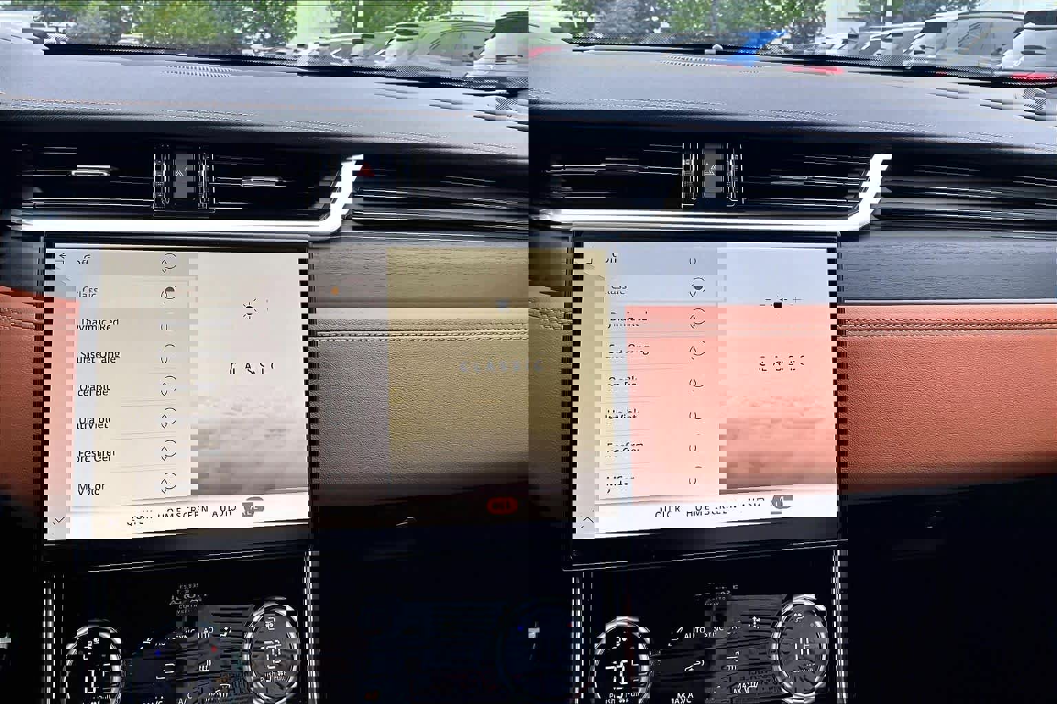 Used 2024 Jaguar XF R-Dynamic SE AWD/4WD image 35