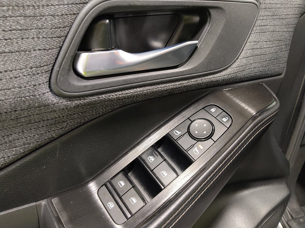 Used 2023 Nissan Rogue SV image 27