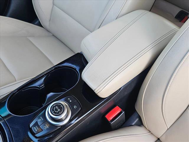 Used 2018 INFINITI QX30 Premium w/ Navigation Package image 17