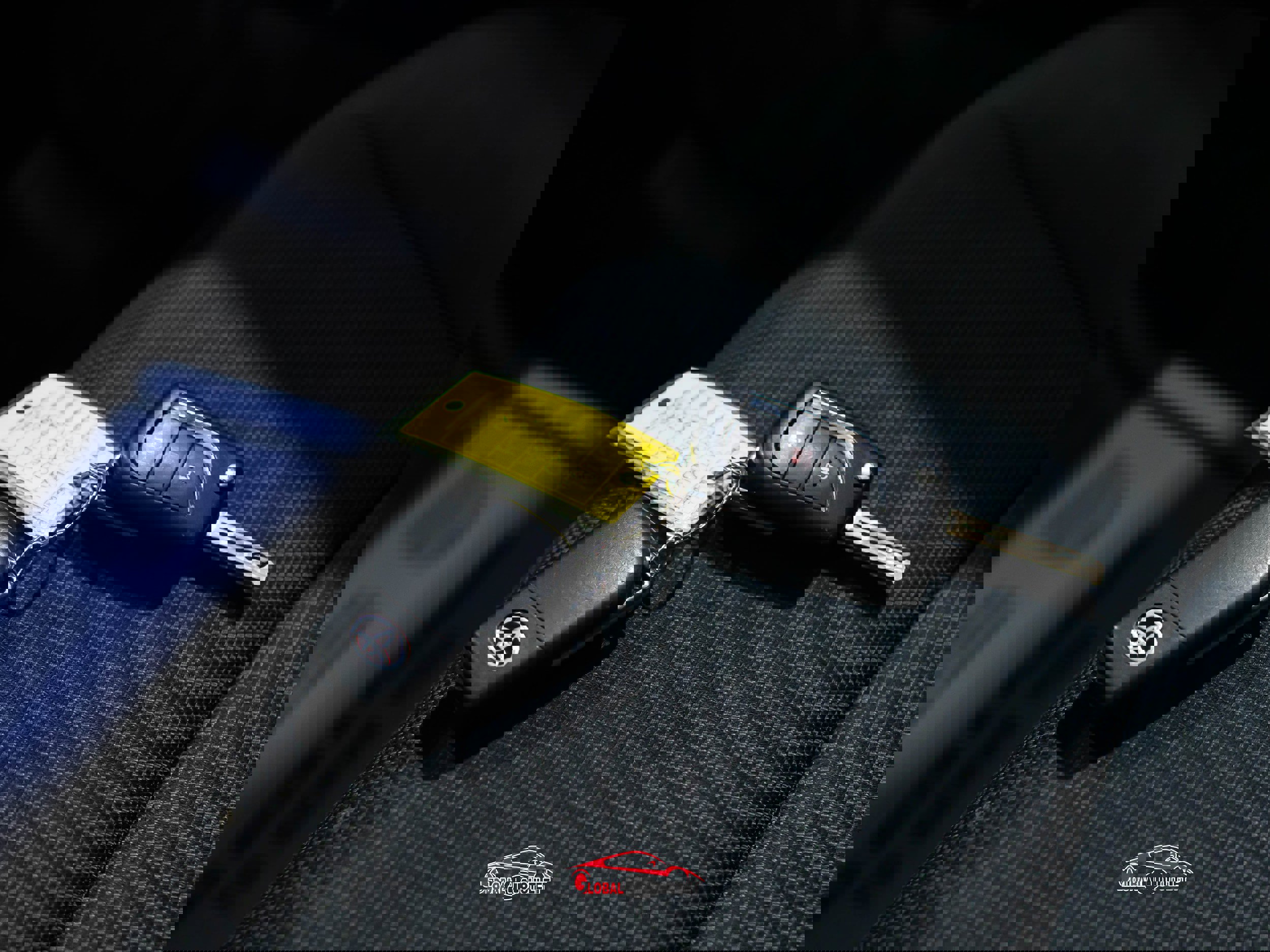 Used 2020 Toyota RAV4 LE image 46