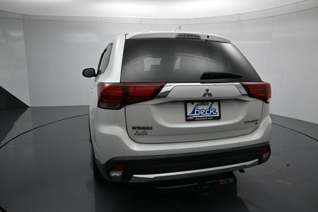 Used 2018 Mitsubishi Outlander SE FWD image 23