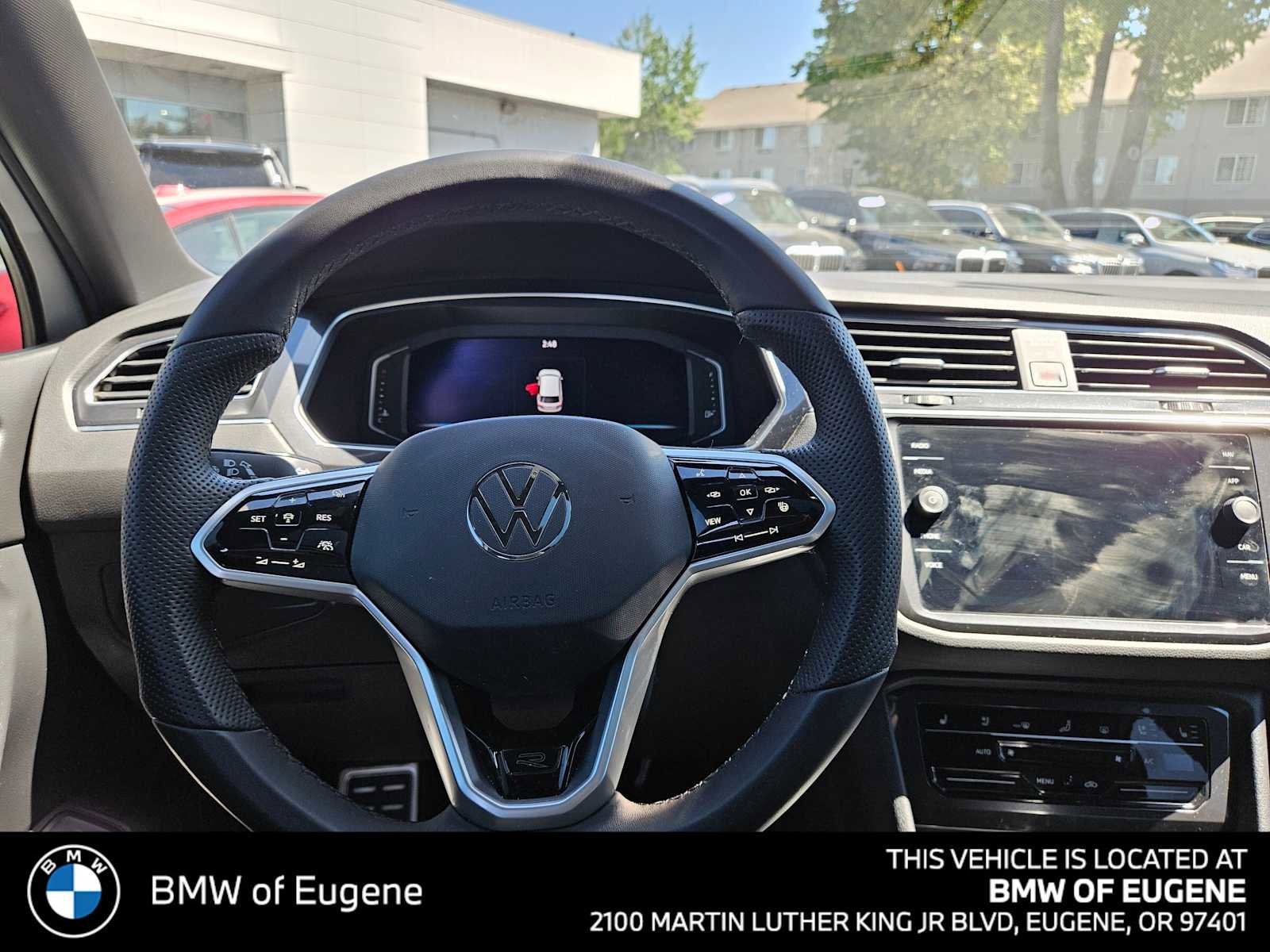 Used 2022 Volkswagen Tiguan SEL R-Line AWD/4WD image 22
