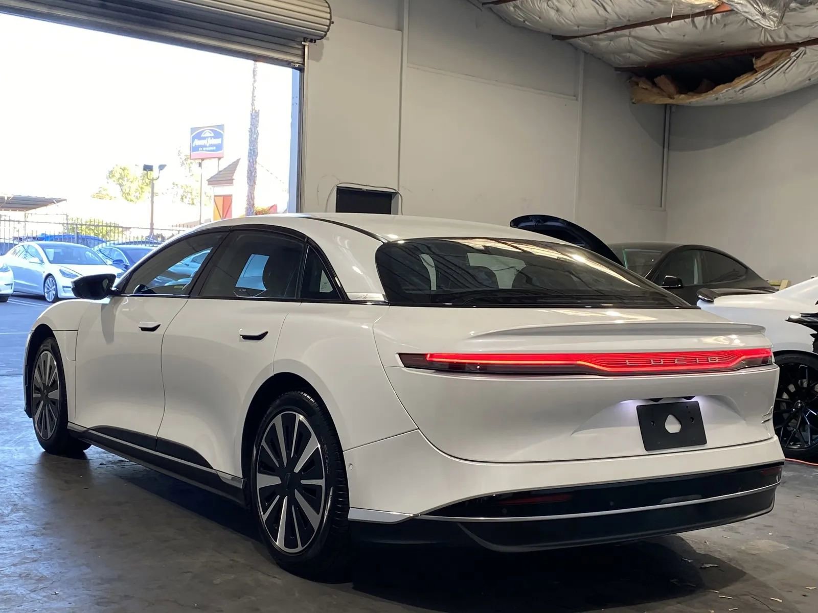 Used 2024 Lucid Air Touring image 2