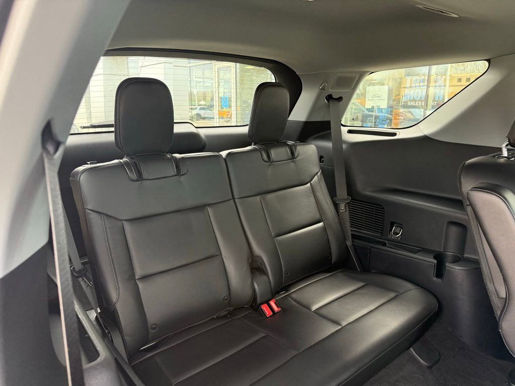 Used 2023 Ford Explorer Limited w/ Limited Technology Package image 33