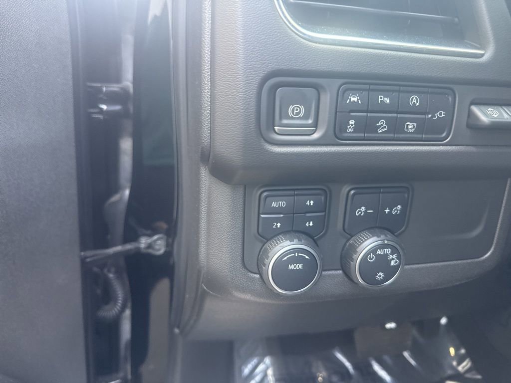 Used 2022 Chevrolet Tahoe High Country AWD/4WD image 22