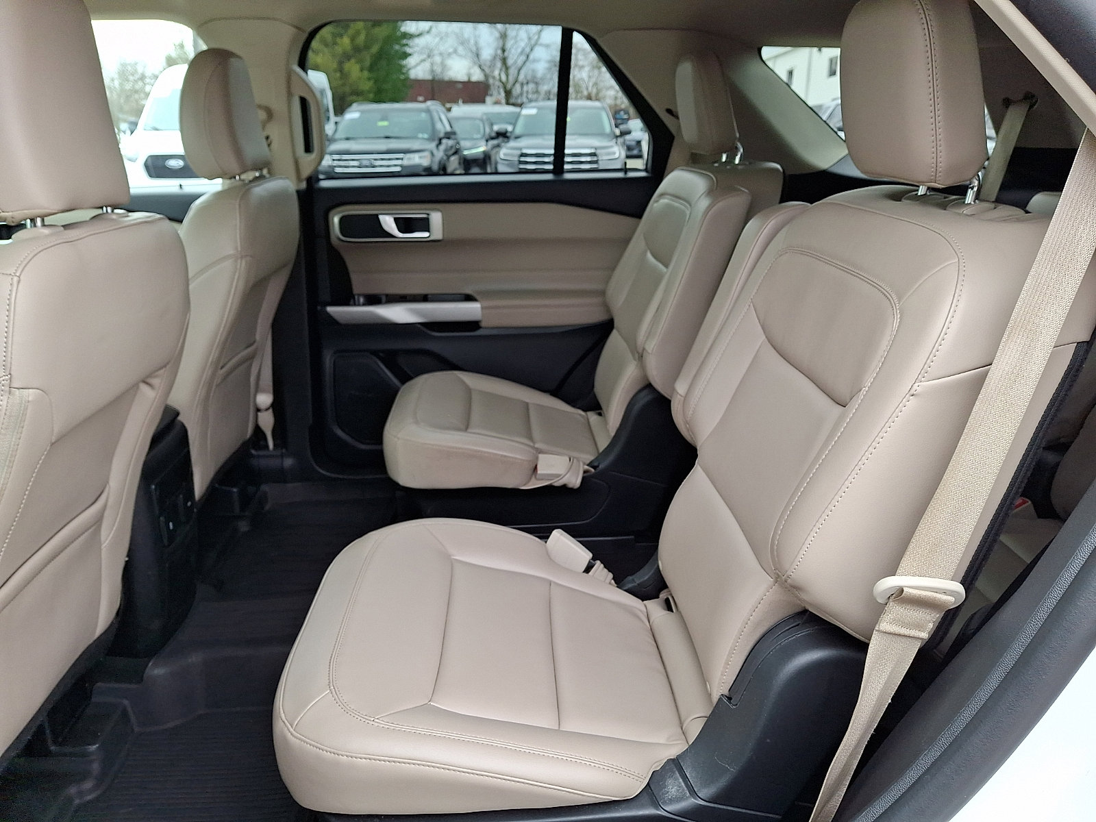 Certified 2023 Ford Explorer XLT w/ Equipment Group 202A image 13