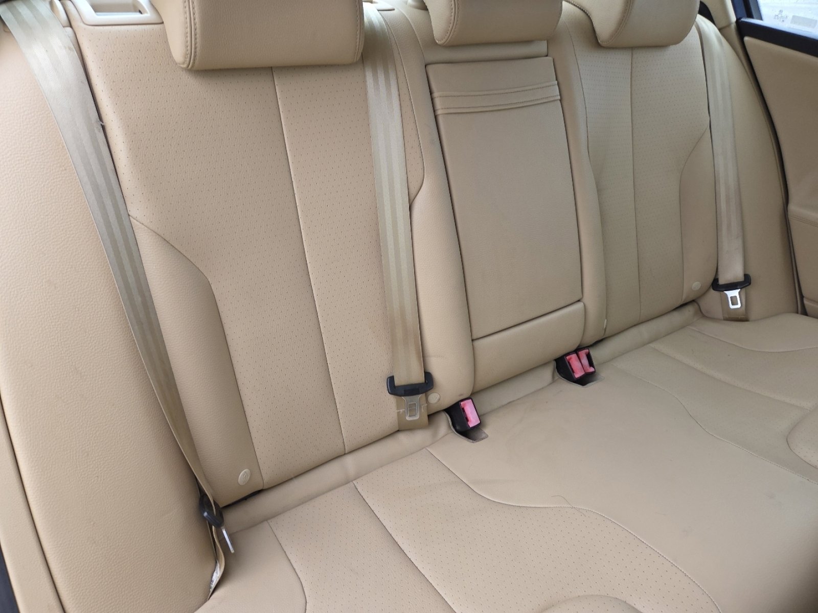 Used 2006 Volkswagen Passat 2.0T FWD image 19