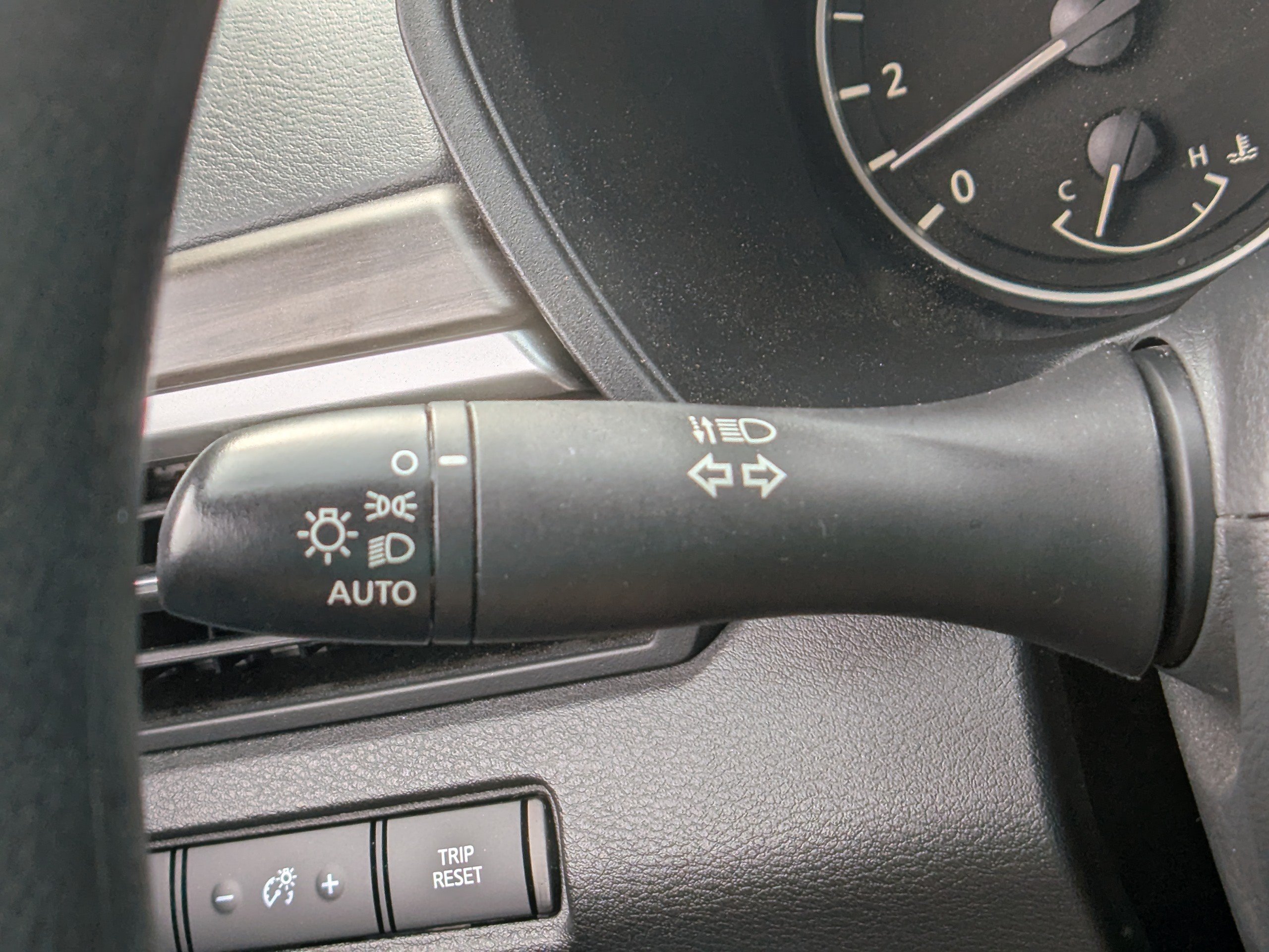 Used 2025 Nissan Altima 2.5 SV AWD/4WD image 28