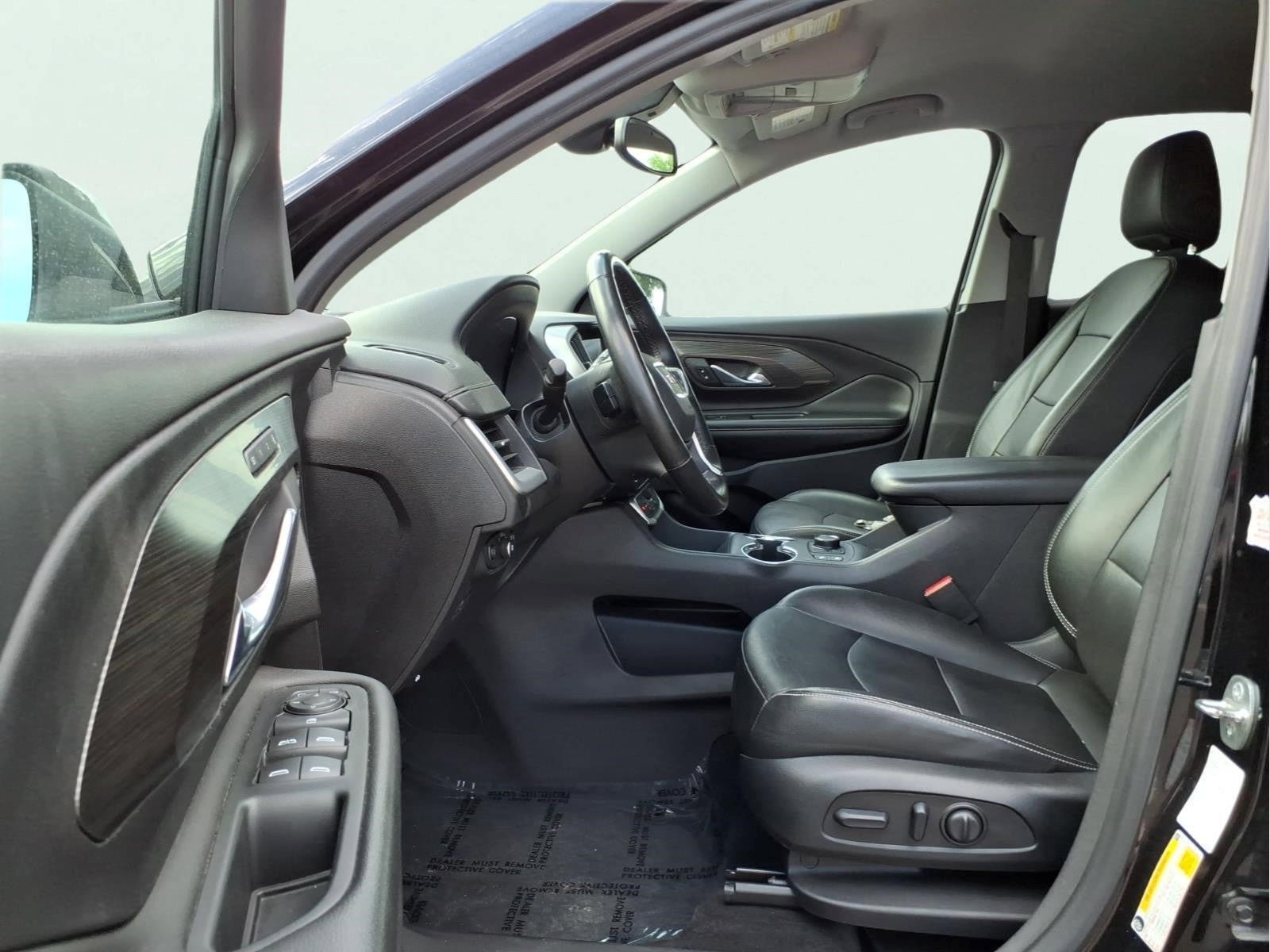 Used 2024 GMC Terrain SLT AWD/4WD image 16