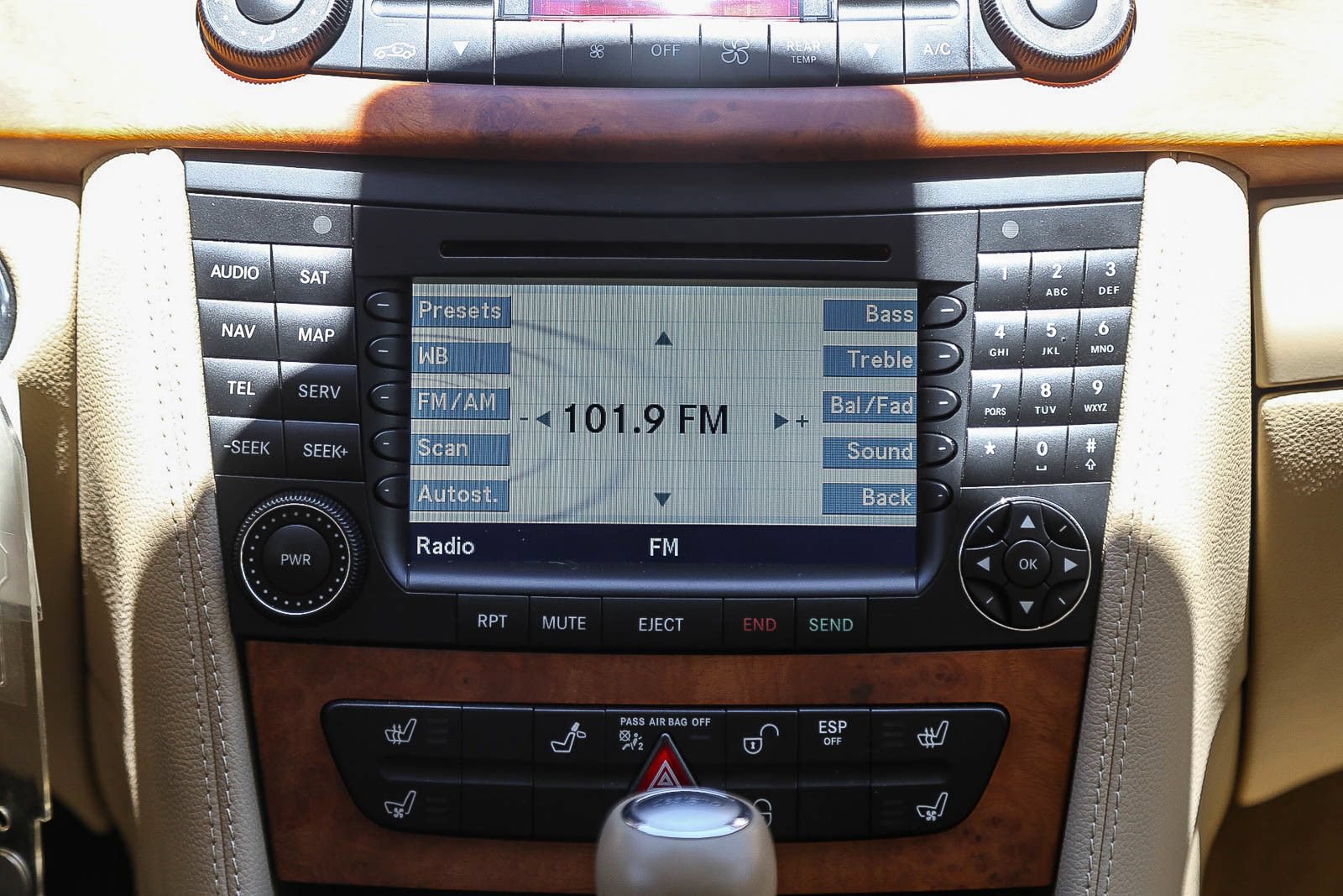 Used 2006 Mercedes-Benz CLS 500 image 12