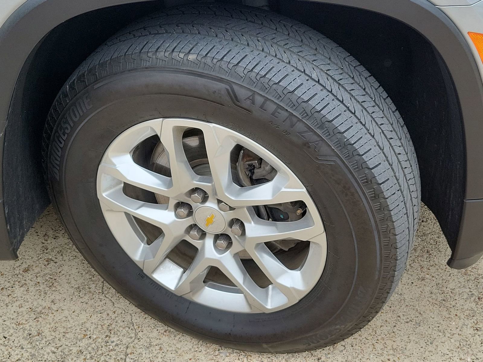 Certified 2023 Chevrolet Traverse LS FWD image 31