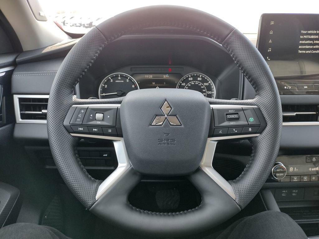 New 2026 Mitsubishi Outlander Trail Edition image 8