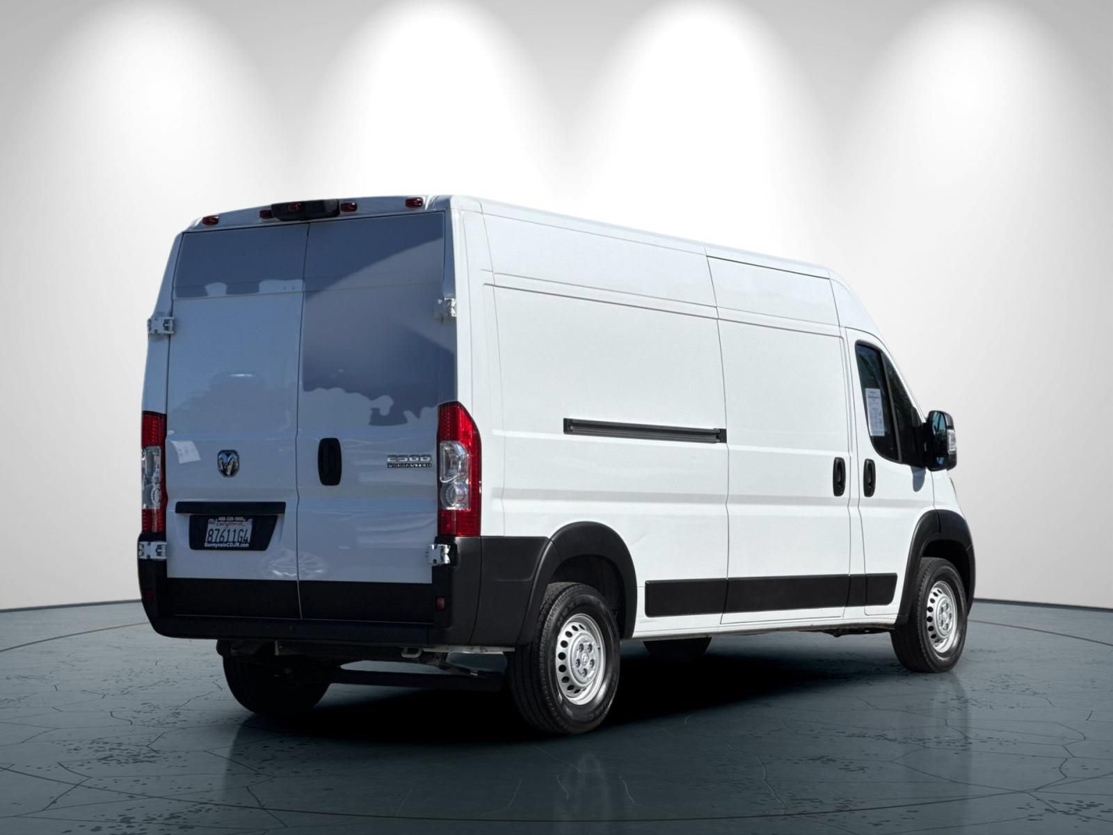 Used 2026 RAM ProMaster 2500 w/ Convenience Group FWD image 4