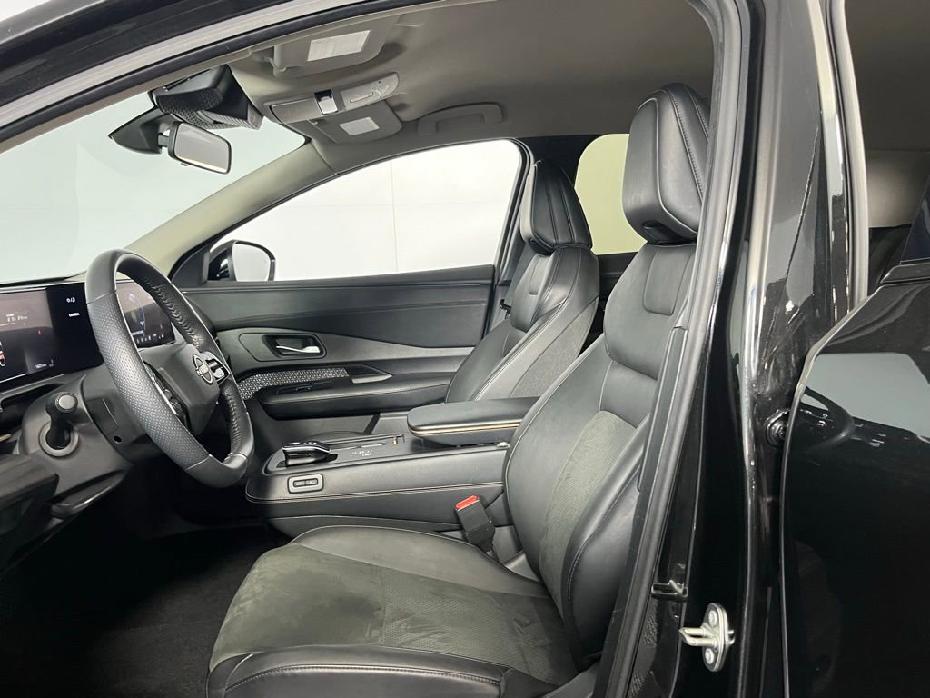Used 2024 Nissan Ariya AWD image 20