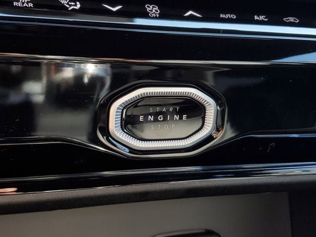New 2026 Jeep Grand Cherokee Limited w/ Limited Altitude Package image 32