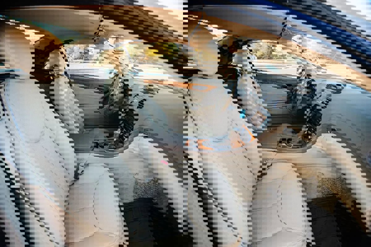 Used 2005 Mercedes-Benz SL 500 image 25