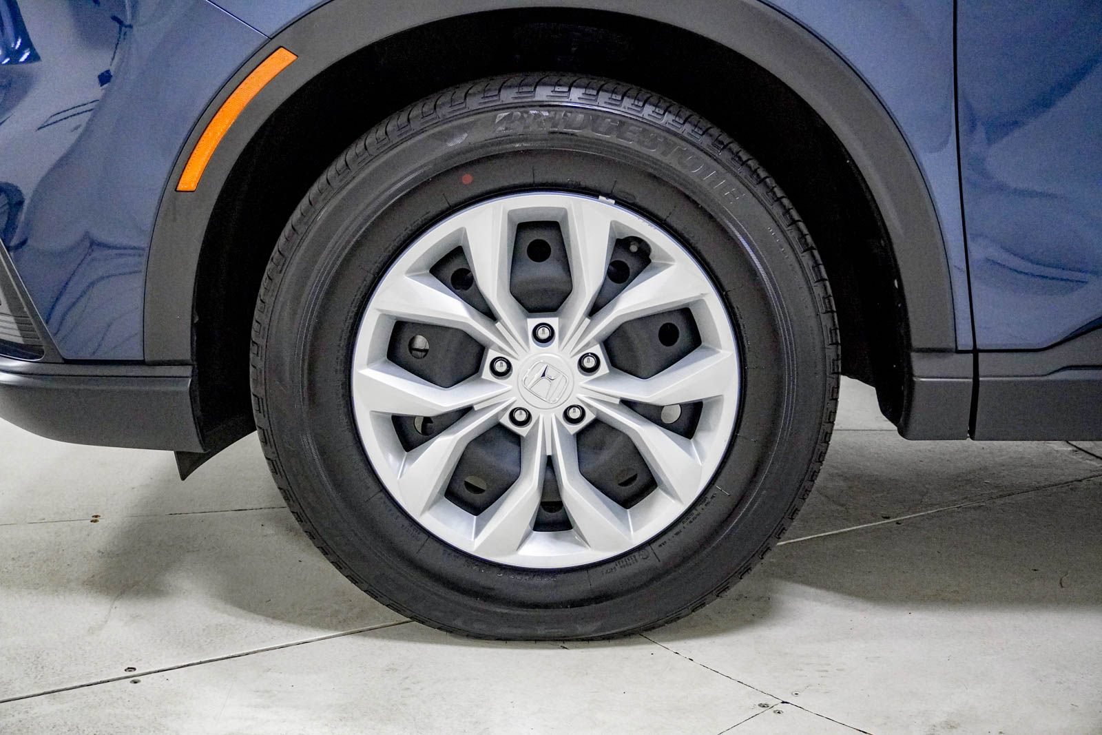 Used 2023 Honda CR-V LX image 15