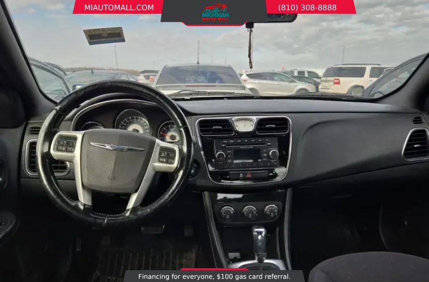 Used 2013 Chrysler 200 Touring image 9