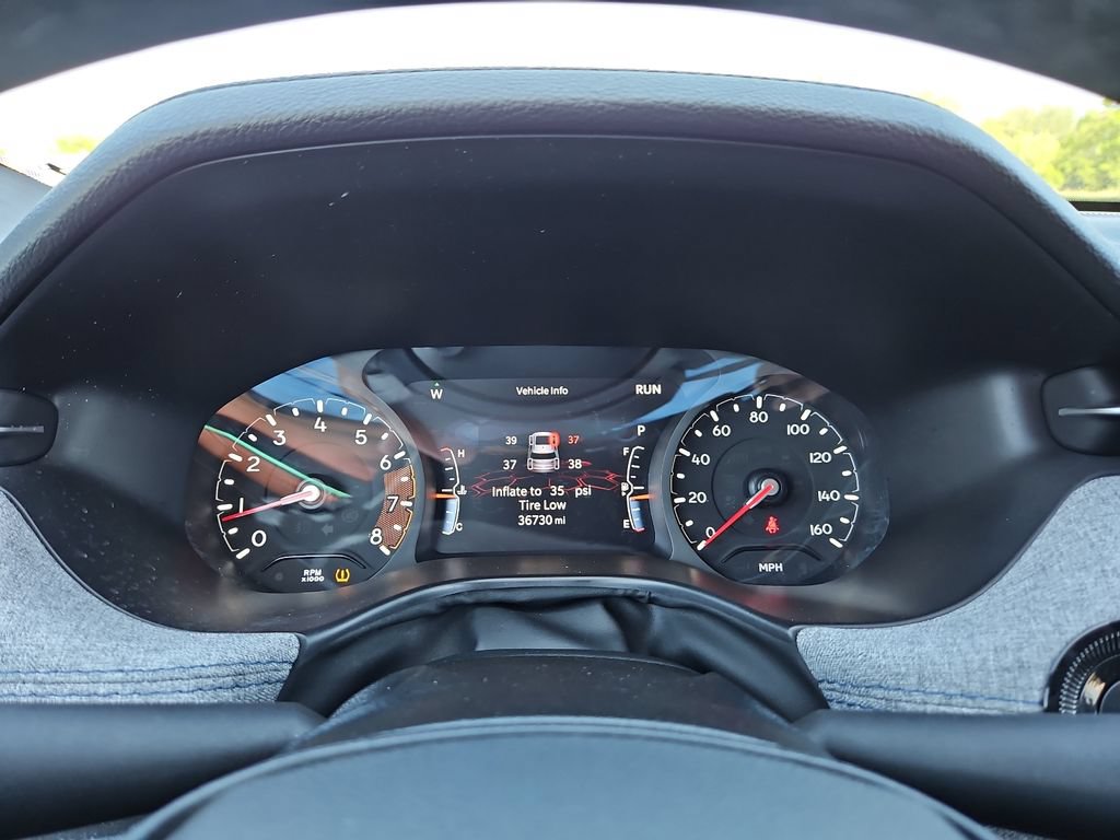 Used 2025 Jeep Compass Latitude AWD/4WD image 23