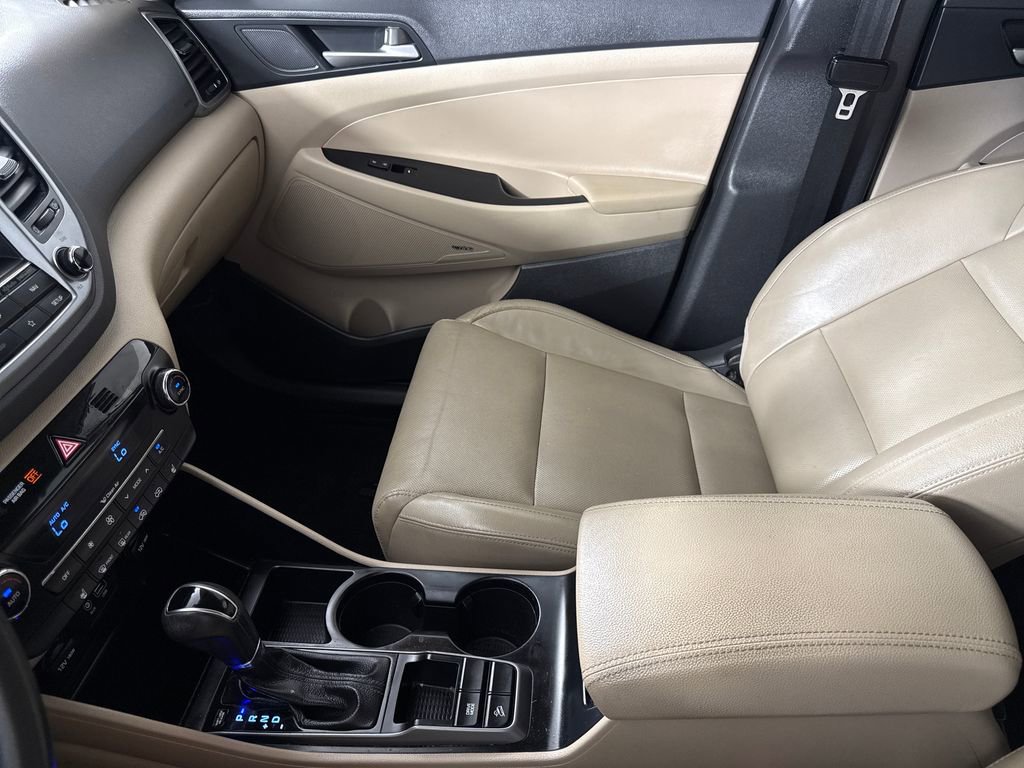 Used 2018 Hyundai Tucson SEL Plus FWD image 14