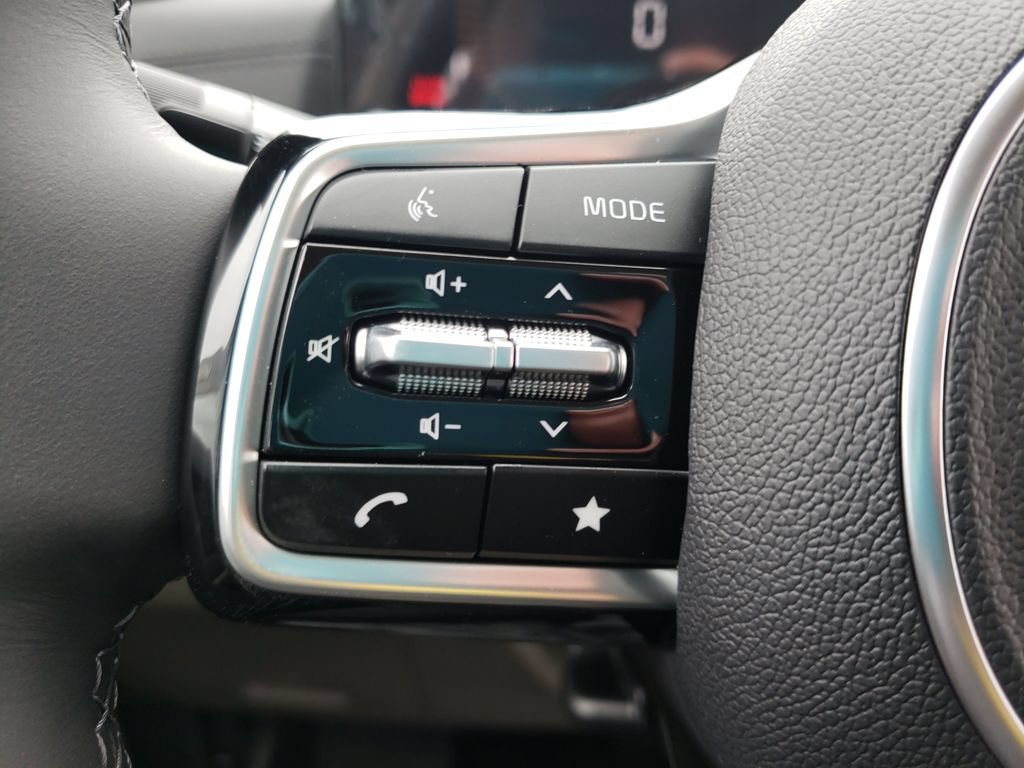New 2026 Kia Carnival FWD image 13