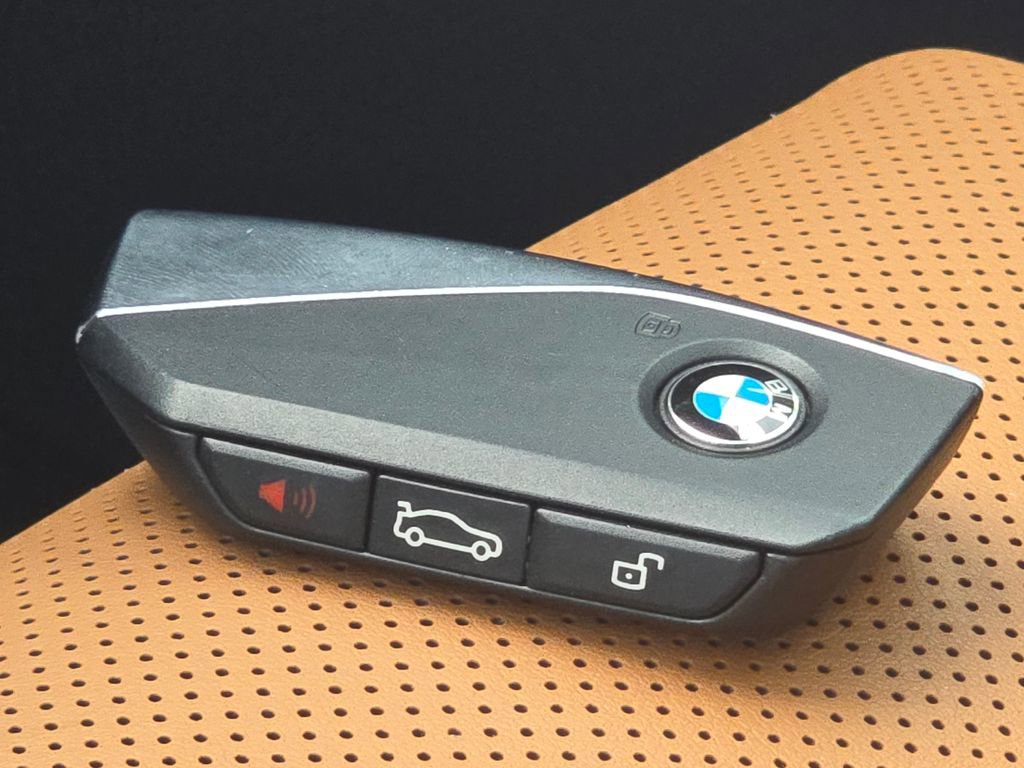 Used 2024 BMW X5 xDrive40i w/ Premium Package image 37