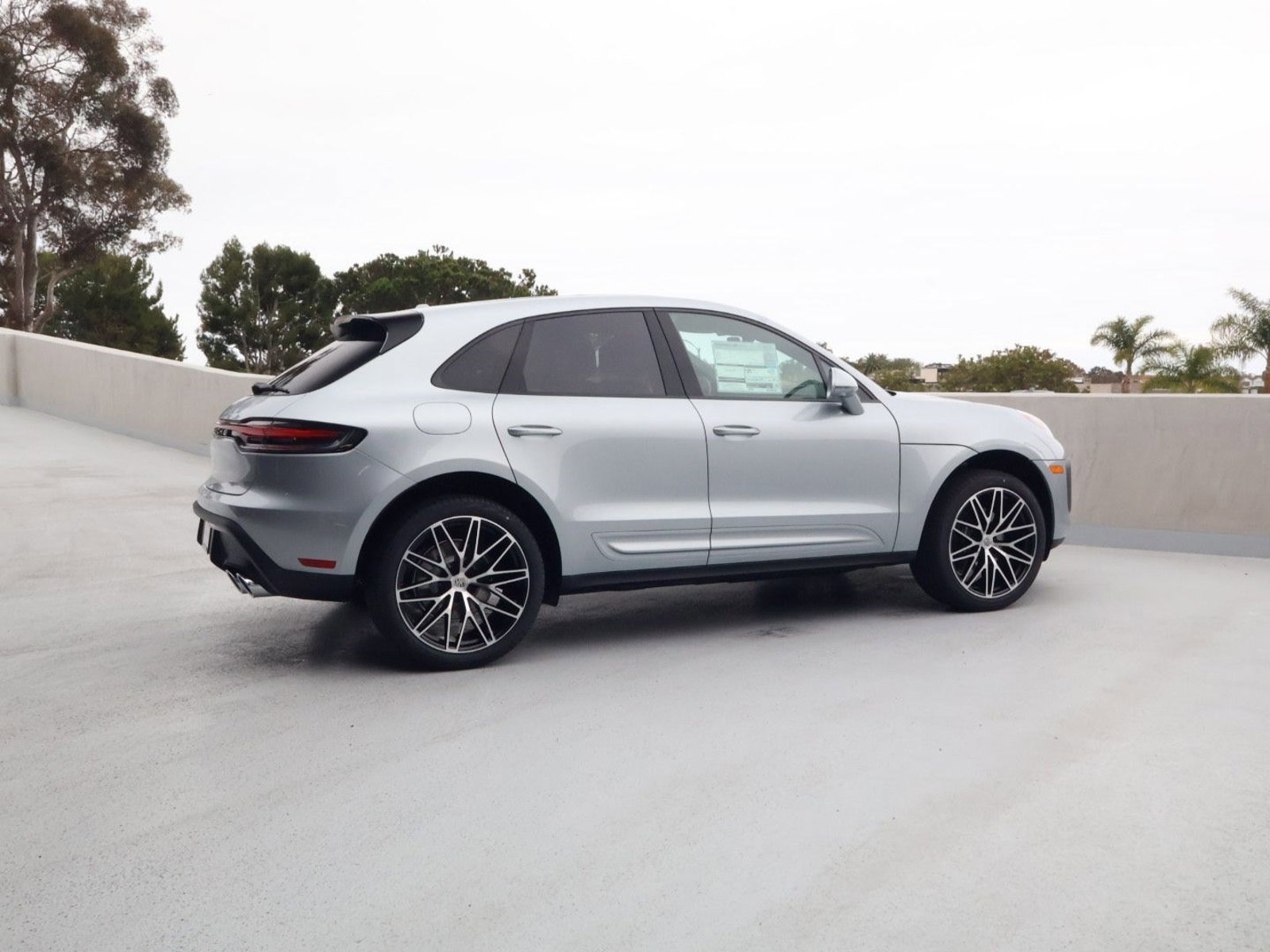 New 2026 Porsche Macan AWD/4WD image 8