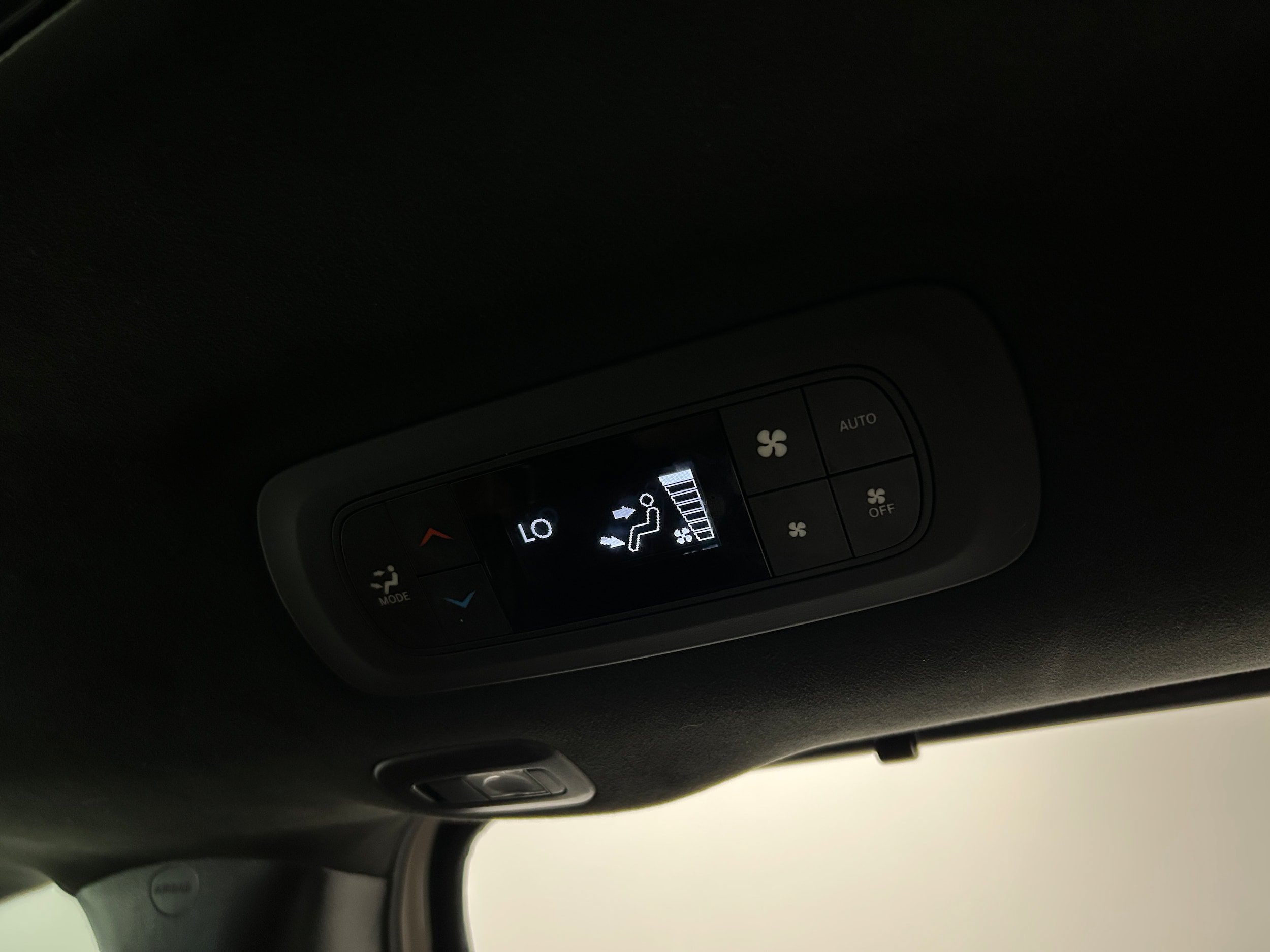 Used 2021 Chrysler Pacifica Pinnacle AWD/4WD image 31