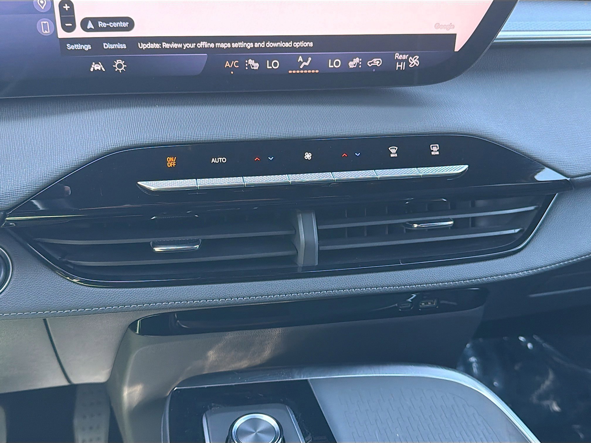 Used 2025 Buick Enclave Sport Touring image 34