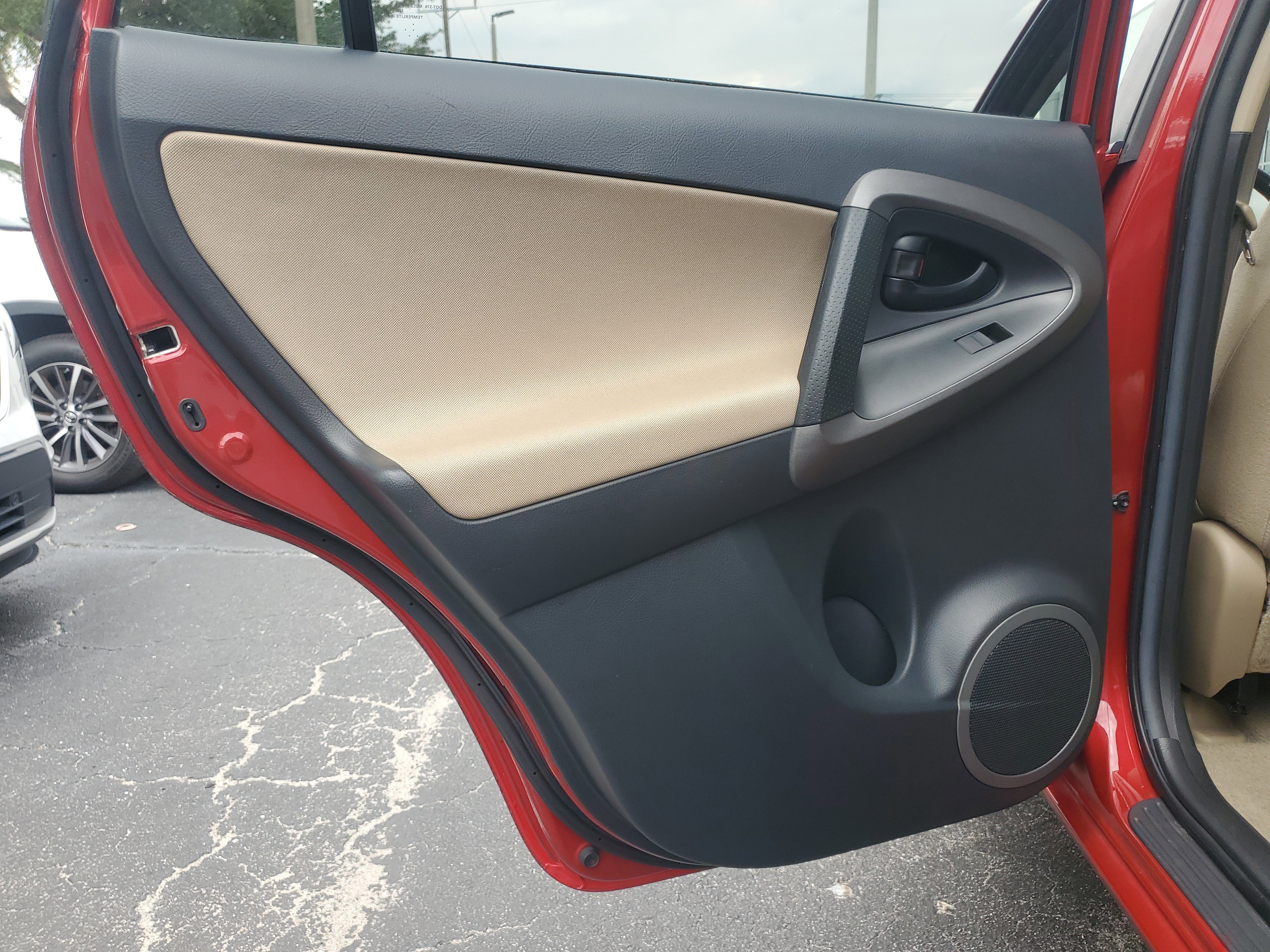 Used 2012 Toyota RAV4 FWD w/ Value Pkg image 13