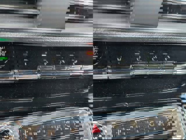 Used 2025 Lincoln Corsair Grand Touring w/ Equipment Group 301A image 19