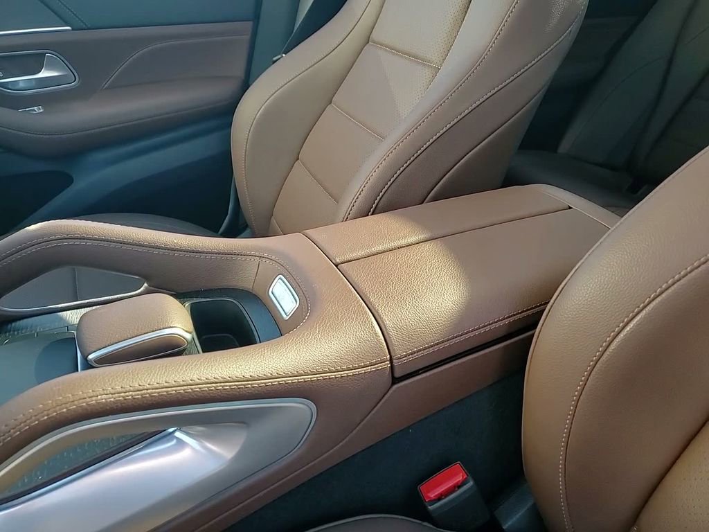 Used 2024 Mercedes-Benz GLE 350 4MATIC image 37