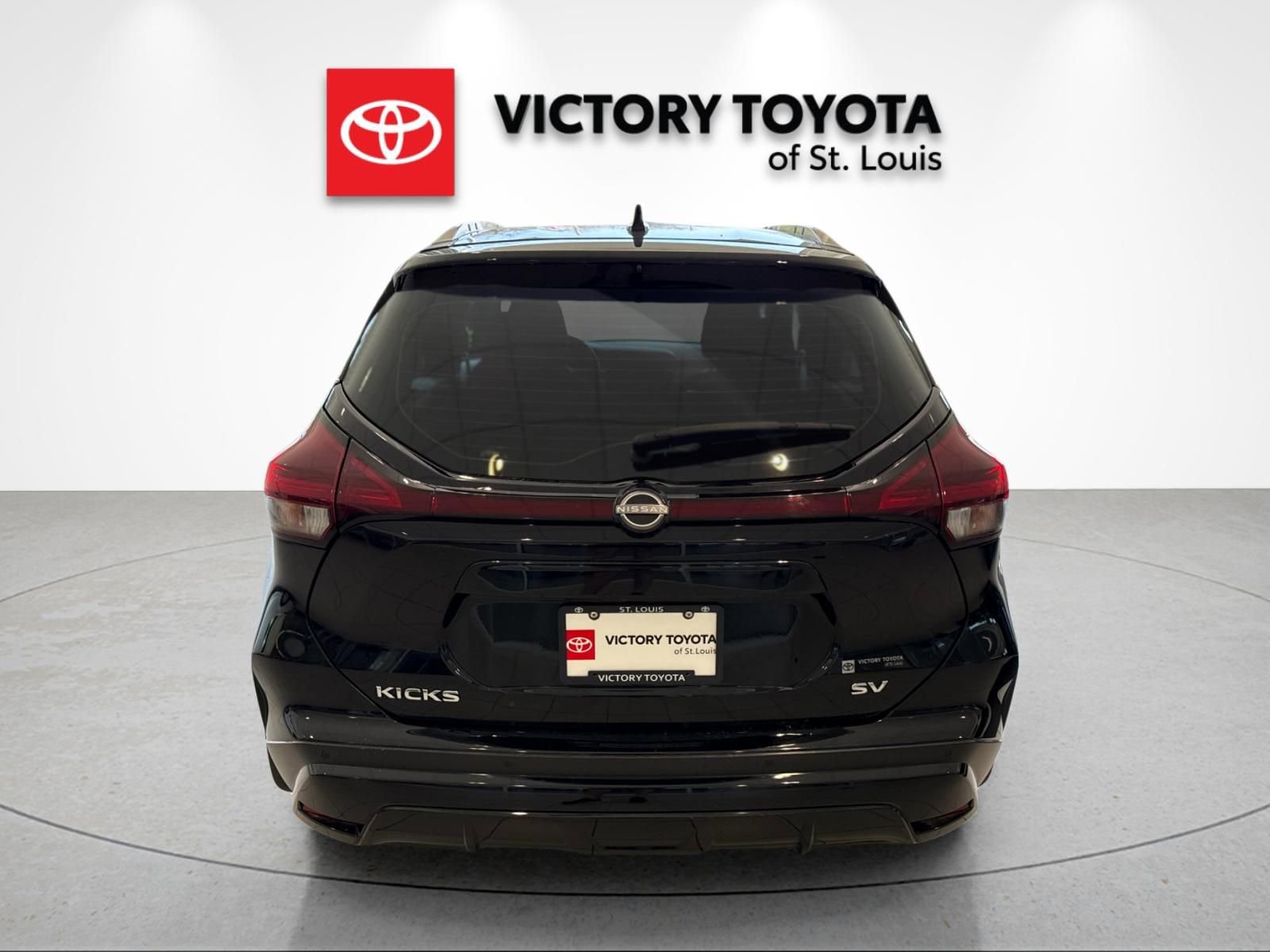 Used 2024 Nissan Kicks SV FWD image 4