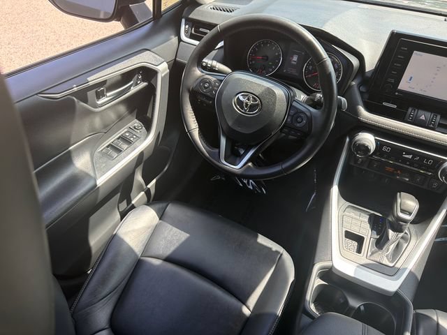 Used 2020 Toyota RAV4 XLE Premium AWD/4WD image 20