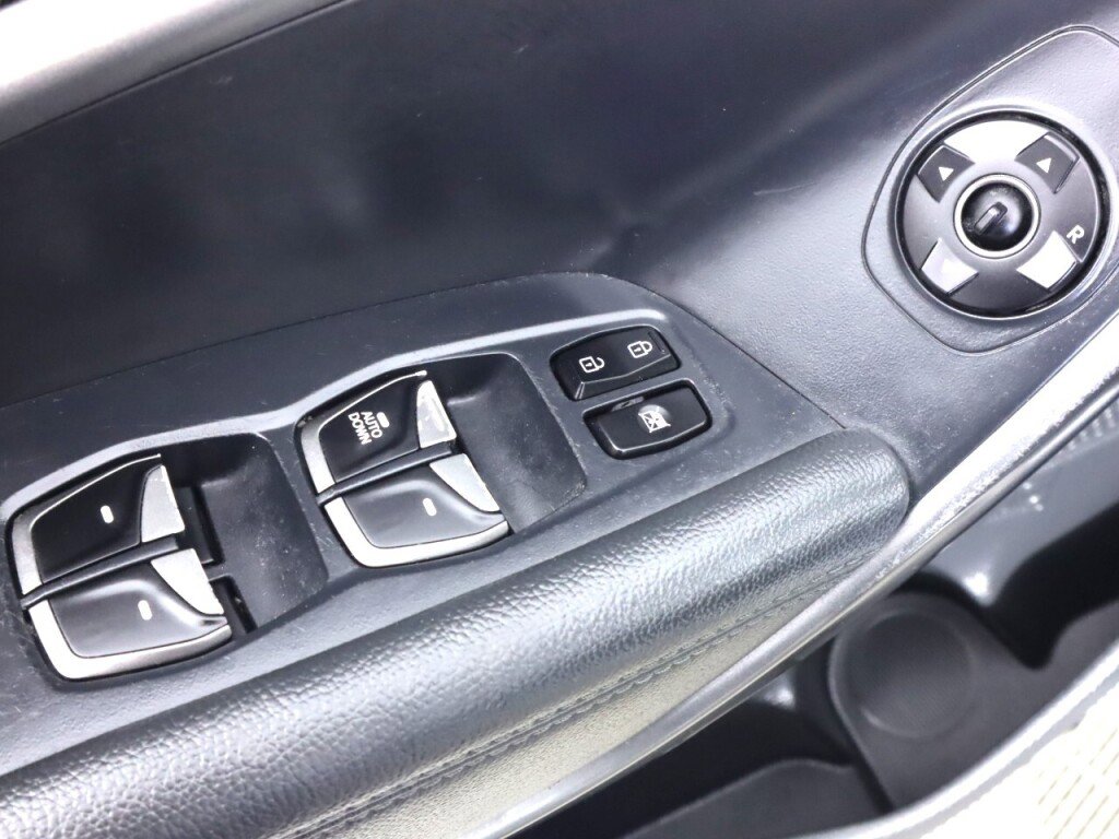Used 2018 Hyundai Santa Fe Sport AWD/4WD image 25