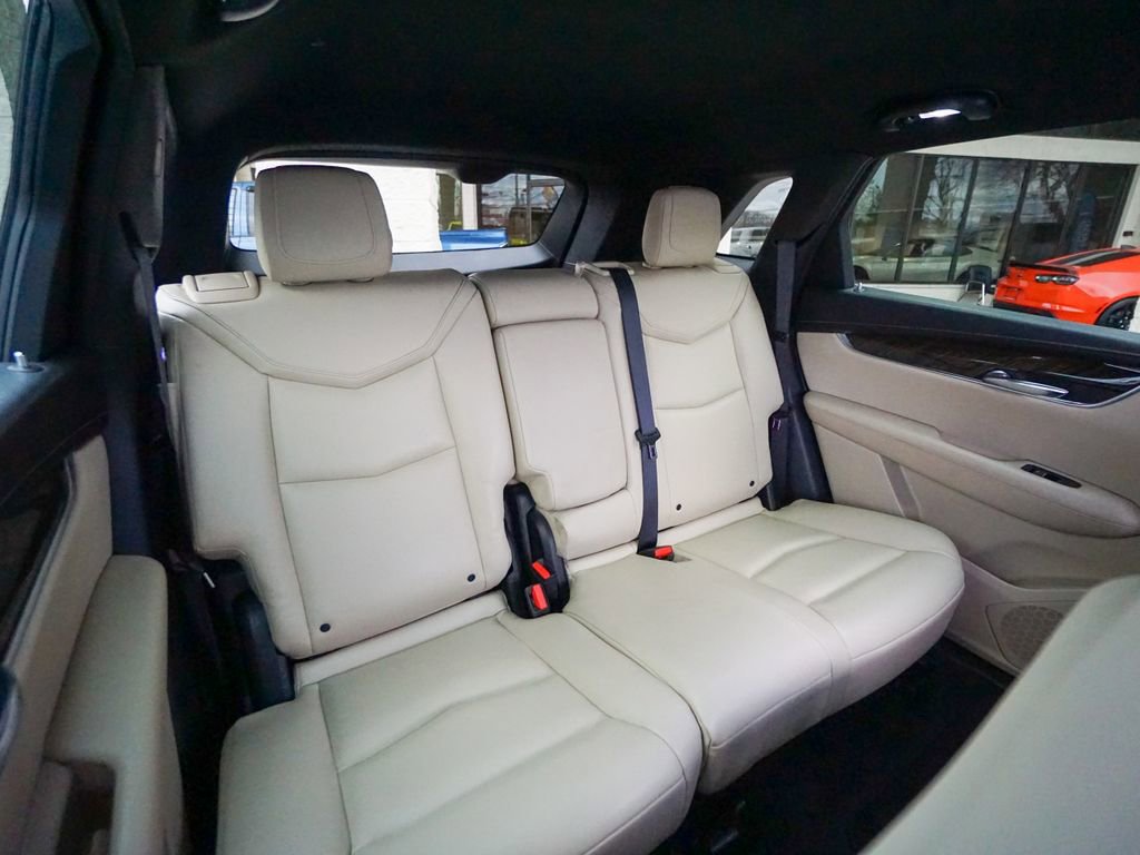 Used 2017 Cadillac XT5 FWD w/ LPO, Wheel Lock Package image 26