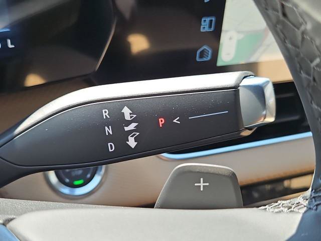 New 2027 Chevrolet Equinox ACTIV w/ Convenience Package III FWD image 16