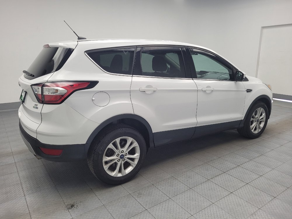 Used 2017 Ford Escape SE AWD/4WD image 10