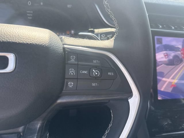 Used 2023 Jeep Grand Cherokee Limited AWD/4WD image 31
