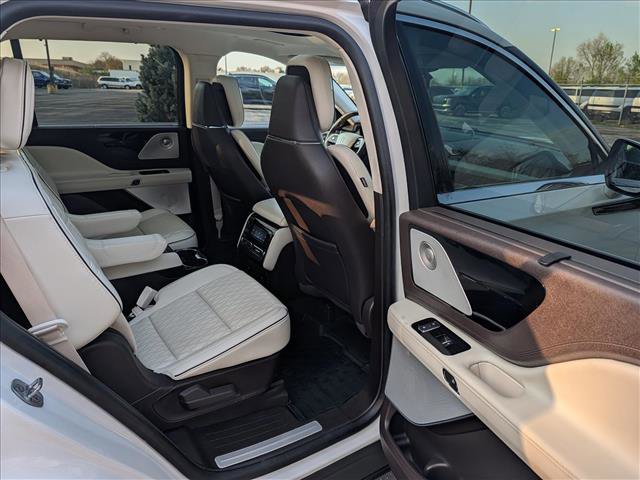 Used 2022 Lincoln Aviator Black Label w/ Dynamic Handling Package AWD/4WD image 17