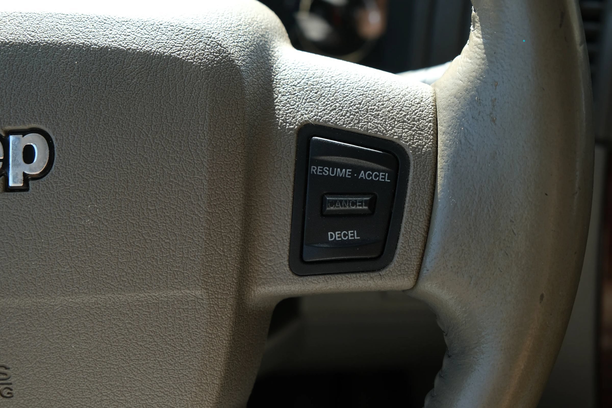 Used 2006 Jeep Grand Cherokee Limited AWD/4WD image 23