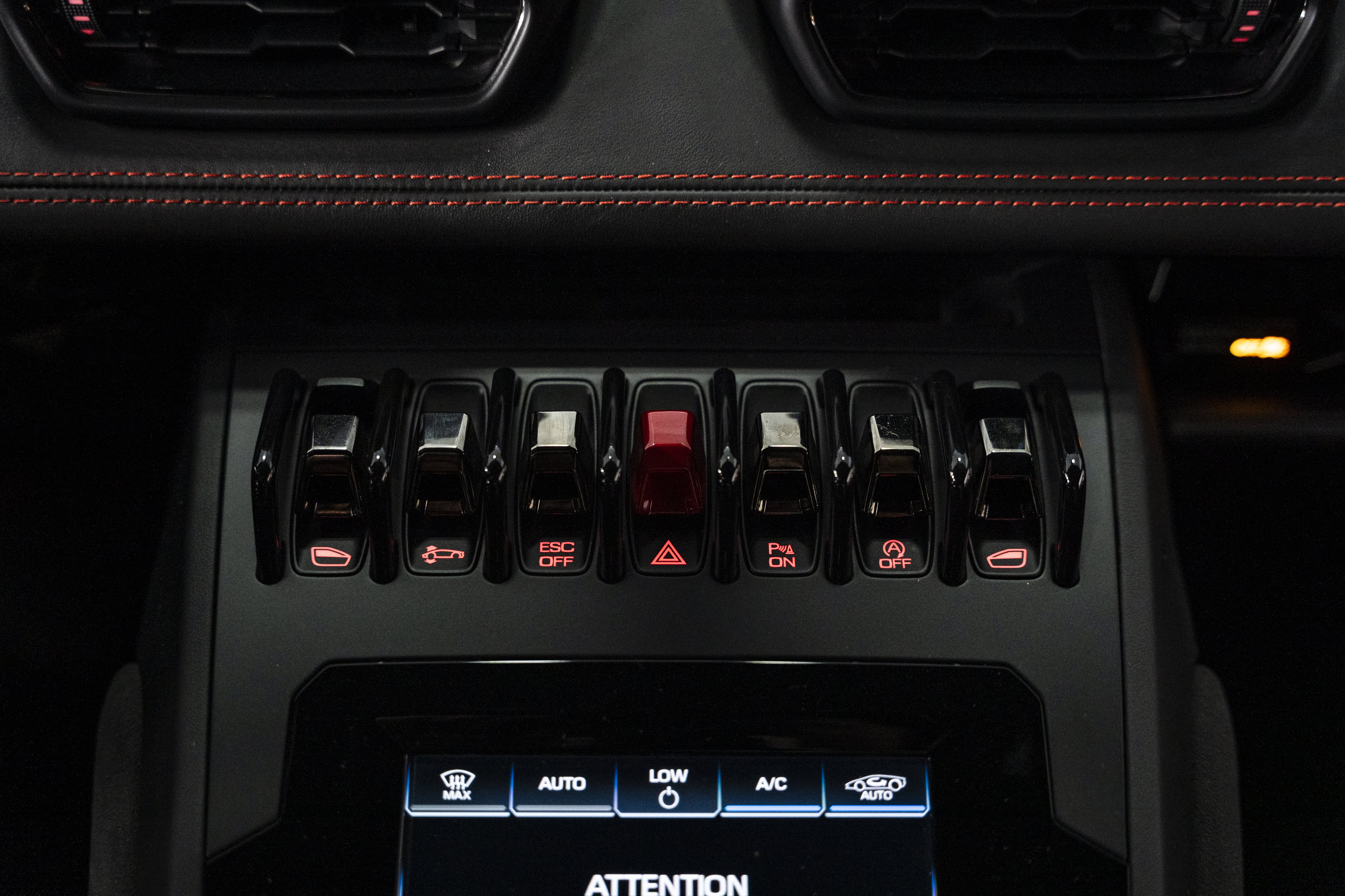 Used 2020 Lamborghini Huracan EVO AWD/4WD image 40