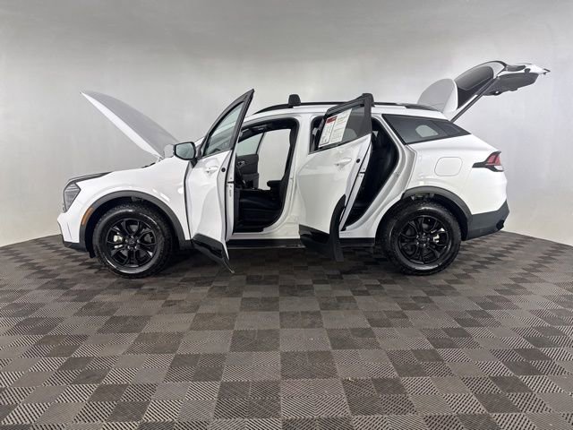 Certified 2025 Kia Sportage X-Pro image 11