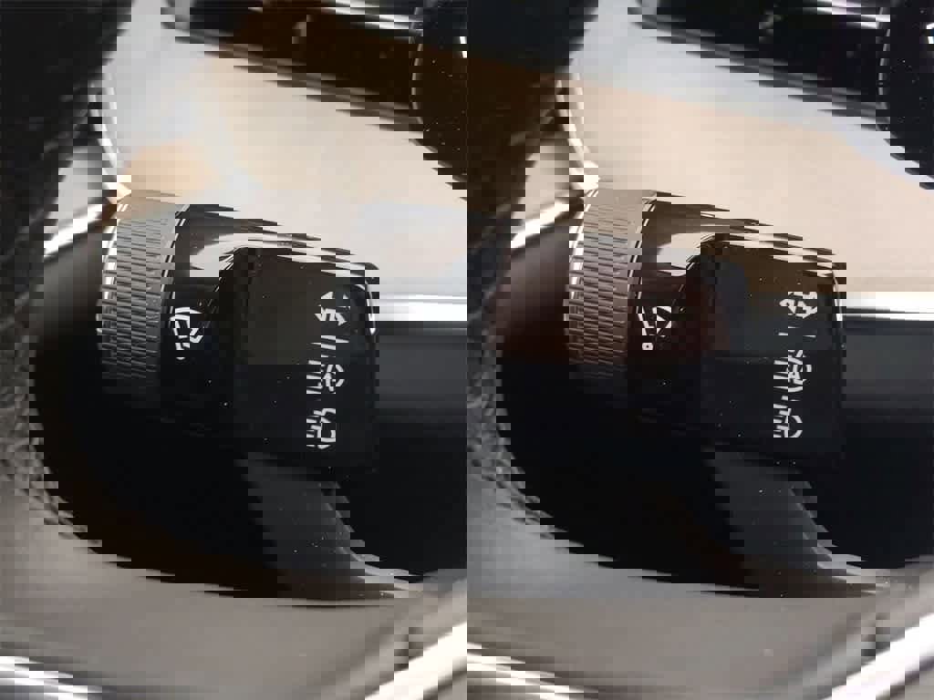 New 2025 Volvo EX90 Plus image 24