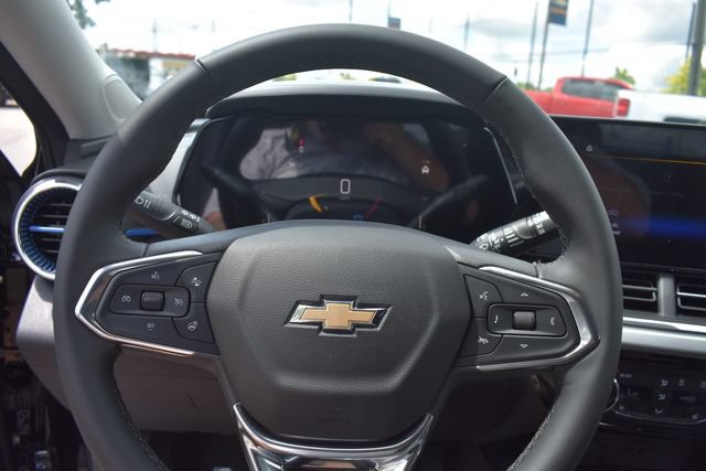 New 2026 Chevrolet Trax LT w/ LT Convenience Package FWD image 26