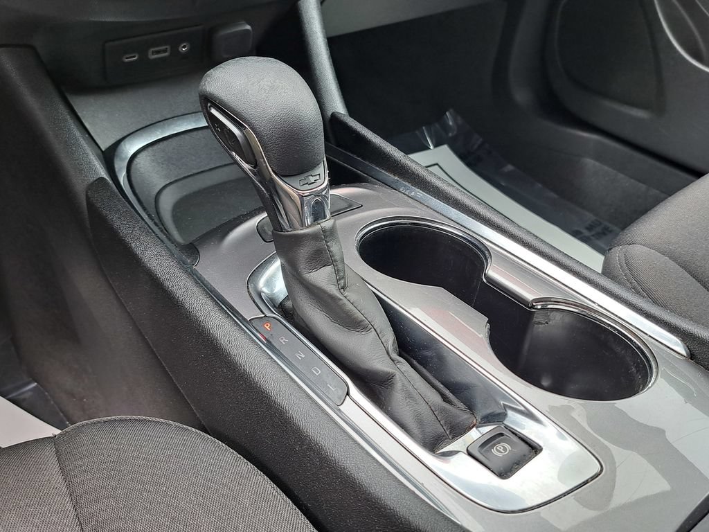 Used 2023 Chevrolet Malibu LT FWD image 13