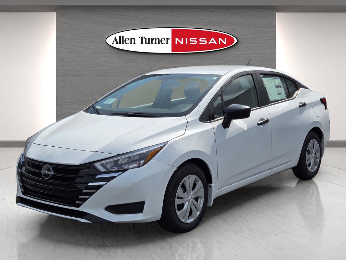 Used 2025 Nissan Versa S w/ Trunk Package FWD image 3