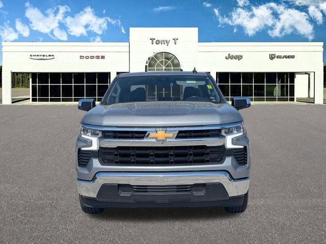 Used 2025 Chevrolet Silverado 1500 LT image 2