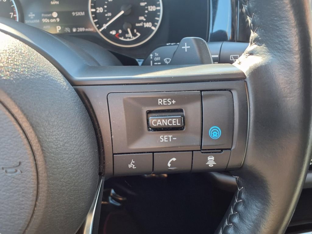 Certified 2025 Nissan Pathfinder SV image 14