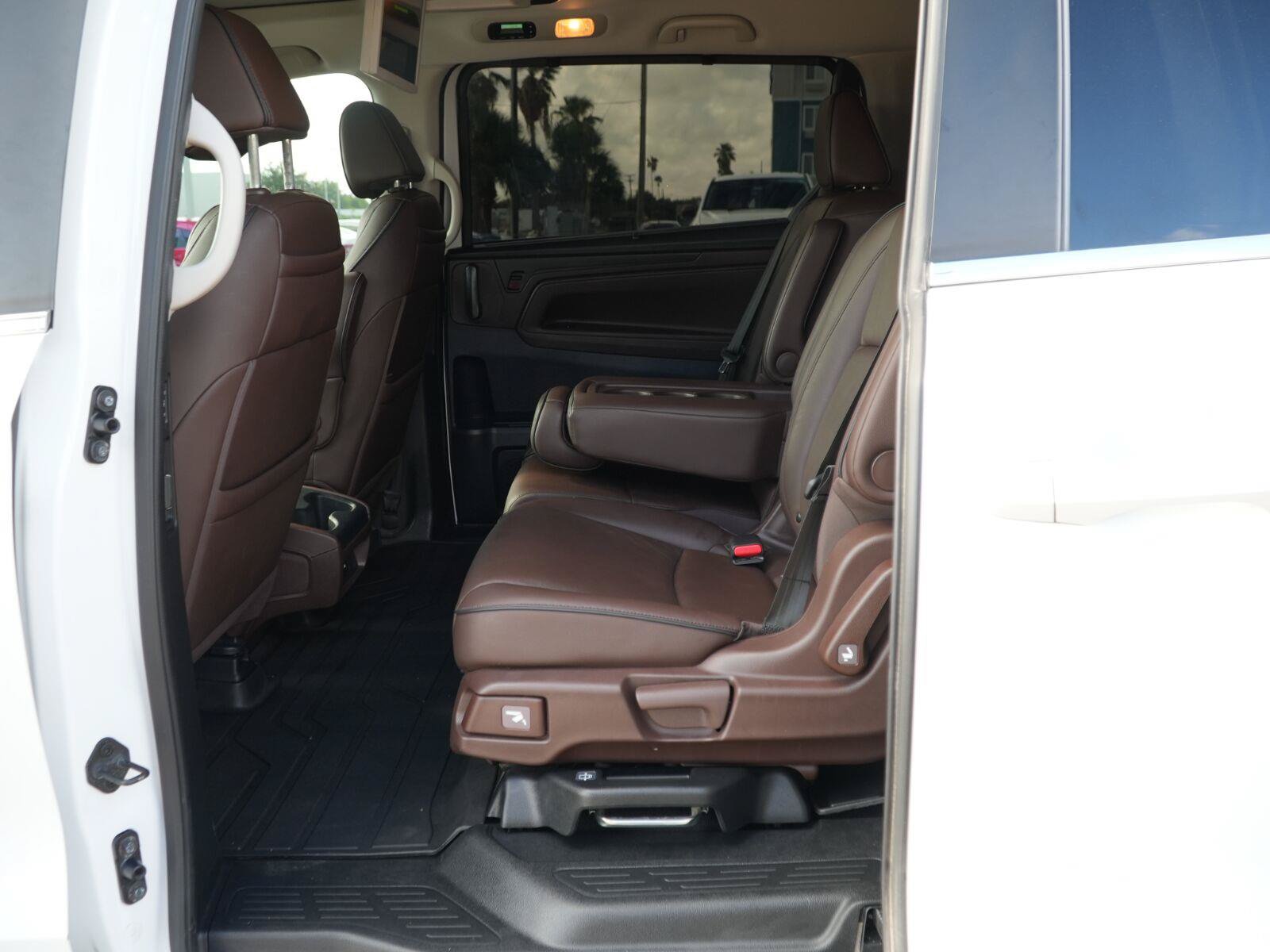 Certified 2025 Honda Odyssey Touring image 17